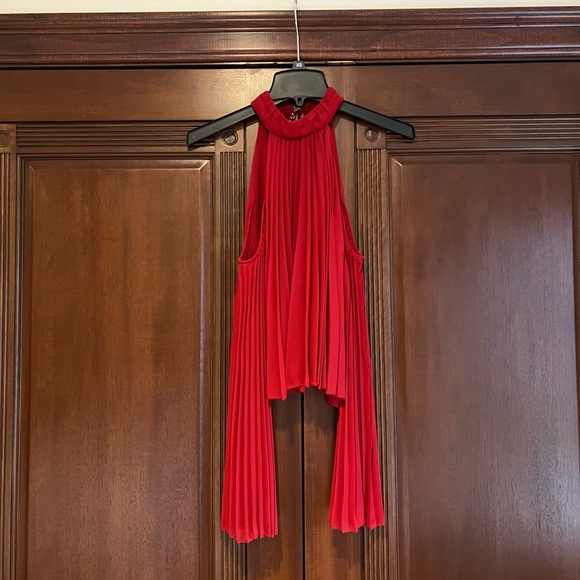 Express Top - Picture 1 of 7